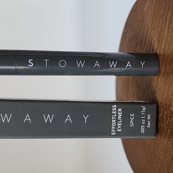 Stowaway Effortless Eyeliner - Spice .005 oz Travel Eyeliner - Picture 4 of 10